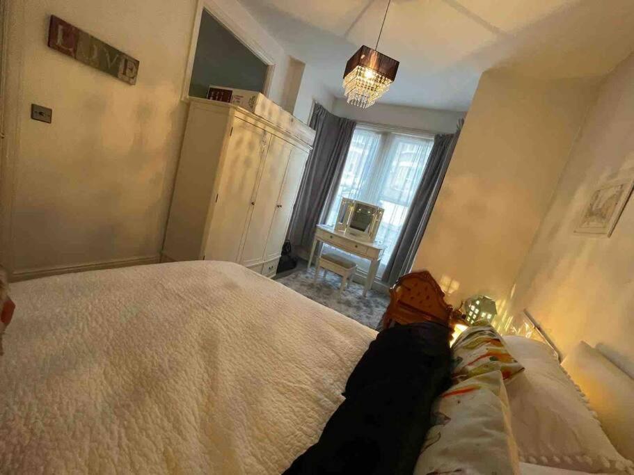 One/Two Bedroom Apartment Close To Sea & Centre Hastings Exteriör bild