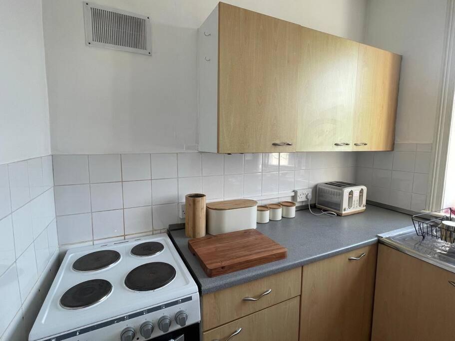 One/Two Bedroom Apartment Close To Sea & Centre Hastings Exteriör bild